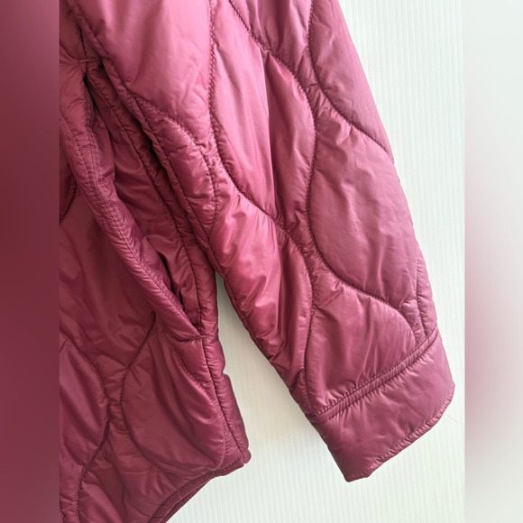 S NEW Aritzia Ganna Quilted Jacket - Picture 6 of 13